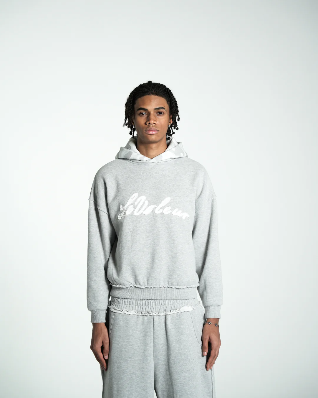 Levoleur Complete The Fit & Save Hoodie Levoleur Complete The Fit & Save Hoodie